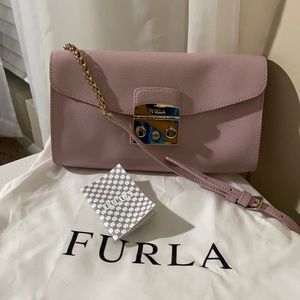 Furla Metropolis